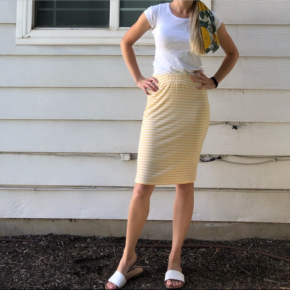 Yellow striped pencil skirt